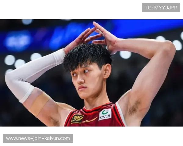 北京曾凡博半场独得20分，优势明显