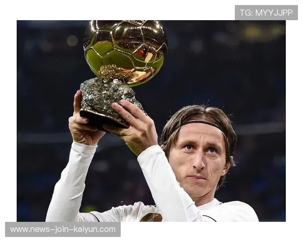 皇马会后悔放走莫德里奇吗?意媒:他还能踢三年巅峰 皇马会后悔放走莫德里奇吗?意媒:他还能踢三年巅峰